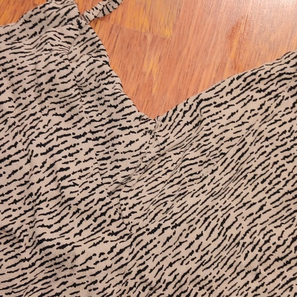 💟Animal print romper - Picture 6 of 9